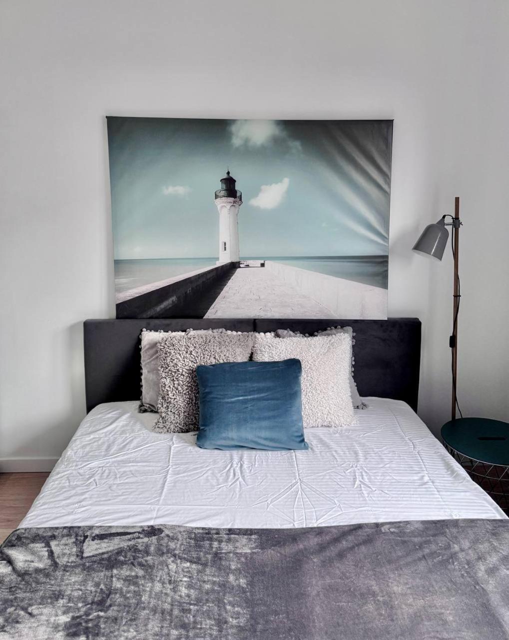 C- Home4U - Apartment With A City View Close To Aquapark, Parking In Secured Area 크라쿠프 외부 사진