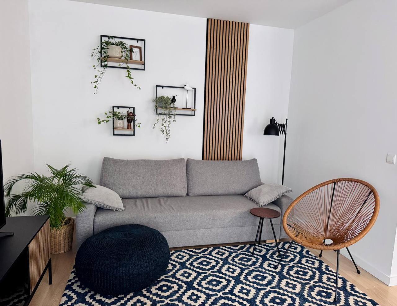 C- Home4U - Apartment With A City View Close To Aquapark, Parking In Secured Area 크라쿠프 외부 사진