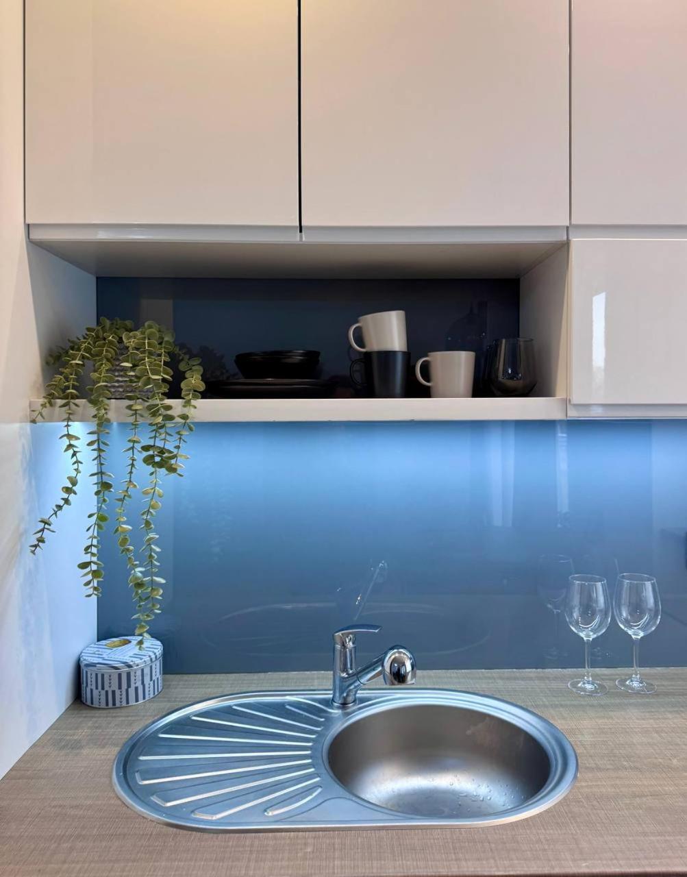 C- Home4U - Apartment With A City View Close To Aquapark, Parking In Secured Area 크라쿠프 외부 사진